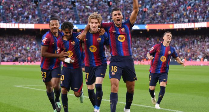 Flick’s Unstoppable Barcelona Overwhelm Galatasaray 4-1 in Istanbul