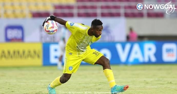 Small Yet Mighty: John Pigai Shines as the Key Player for PSBS Biak in Liga 1