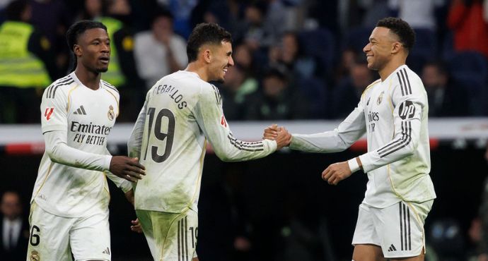 Real Madrid Edge Closer to Barcelona with Hard-Fought 2-0 Victory at Mestalla