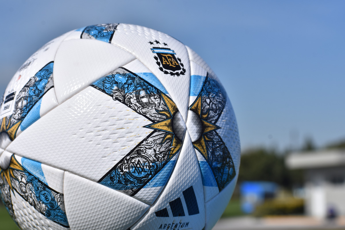 Quả Bóng Thi Đấu Chính Thức Của Giải VĐQG Argentina Và Cúp Quốc Gia