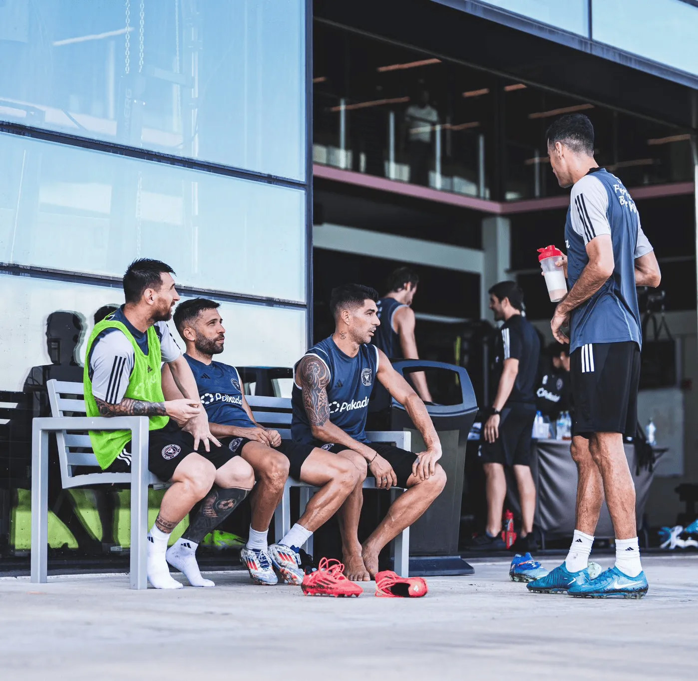 Messi vẫn tập luyện dù bị cúm, mắt cá chân đã bình phục và sắp trở lại