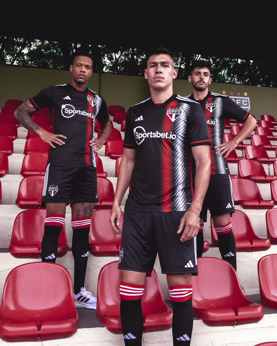 Áo sân khách thứ hai của Sao Paulo 2023-24