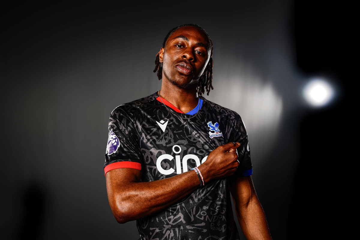 Áo Đấu Sân khách Thứ Hai Của Crystal Palace 2023-24