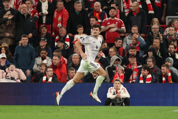Bình luận sắc bén của Su Dong về trận derby Manchester: Ông ủng hộ mạnh mẽ Maguire và thẳng thắn nói rằng Isaac và Wirtz