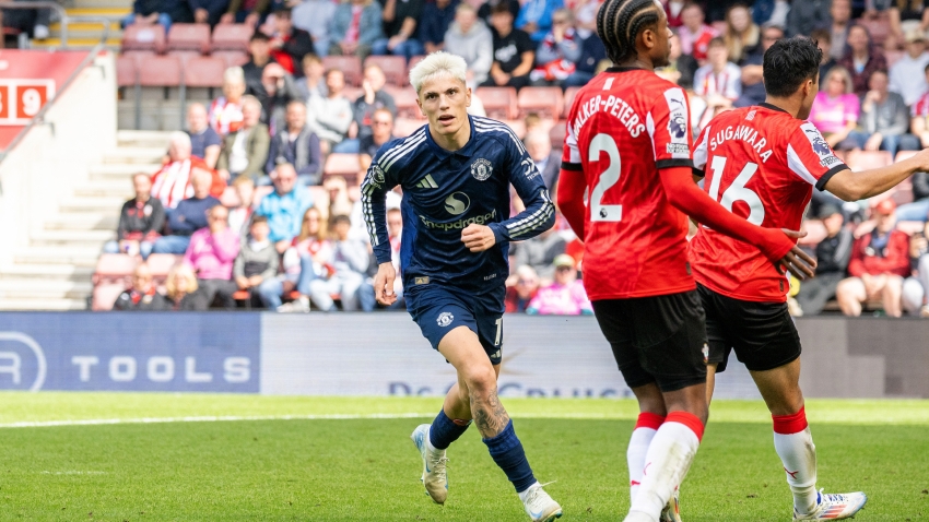 Kết quả Ngoại Hạng Anh: Southampton 0-3 Manchester United