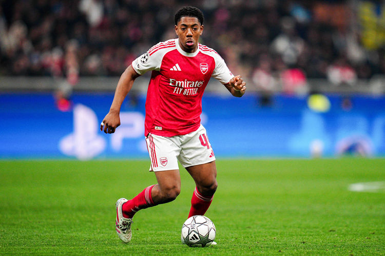 Henry: Skelly chơi tiền vệ trụ xuất sắc, tò mò liệu Arteta có dùng cậu ấy thay Zubimendi đấu Atletico