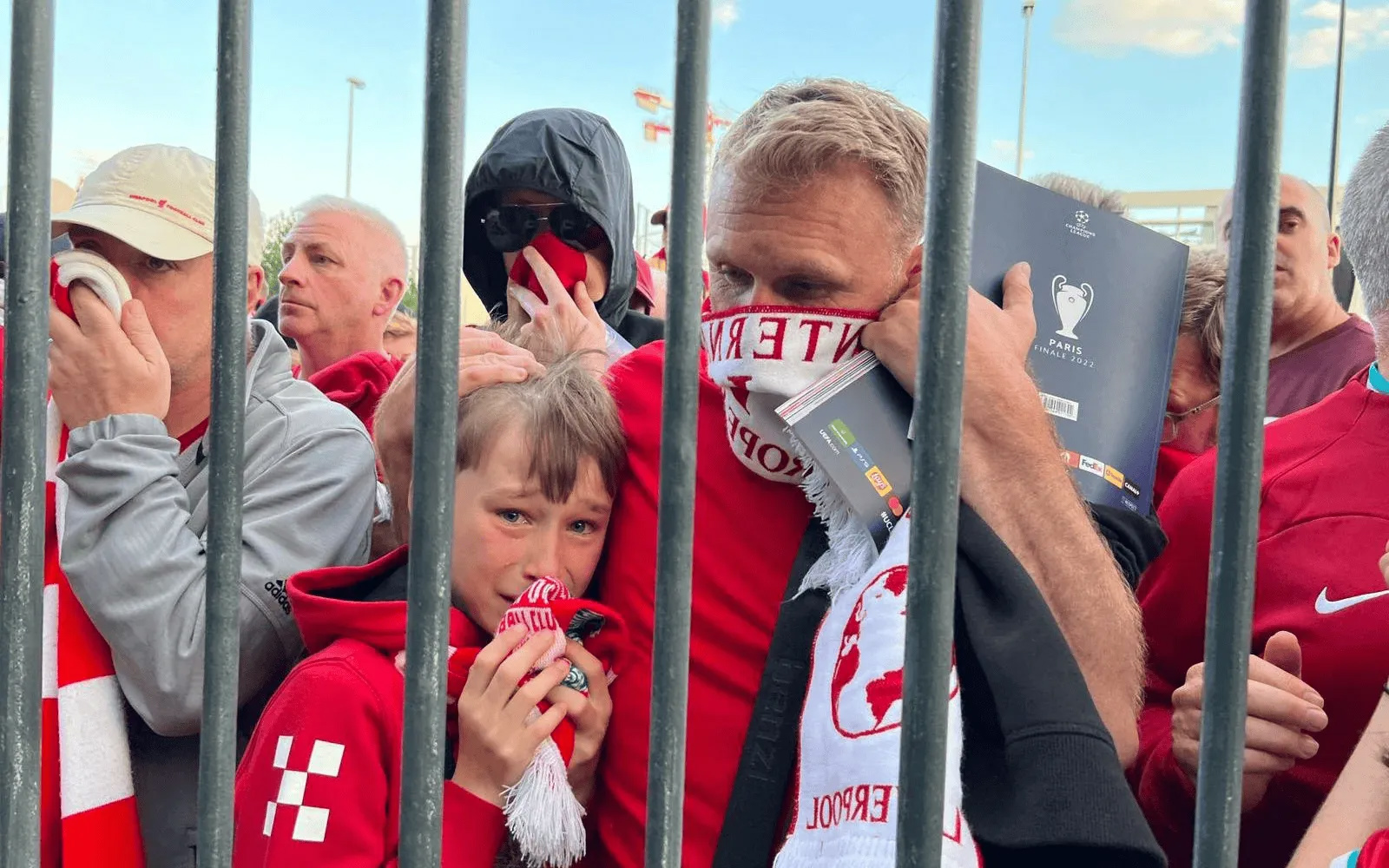 Bộ trưởng Tư pháp Pháp xin lỗi người hâm mộ Liverpool vì vụ bạo loạn tại chung kết Champions League 2022