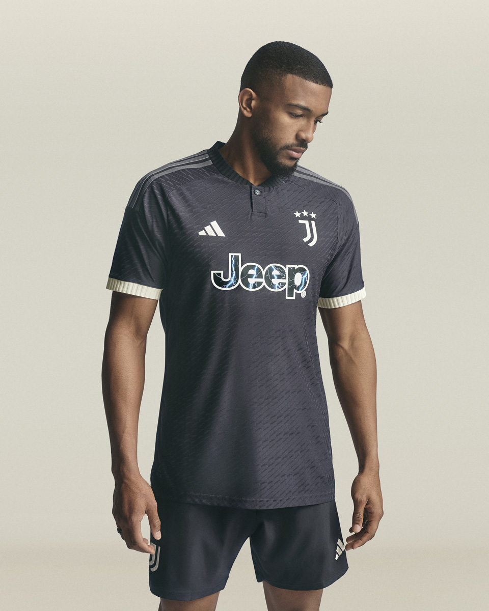 Áo Đấu Sân Khách Thứ Hai Của Juventus 2023-24