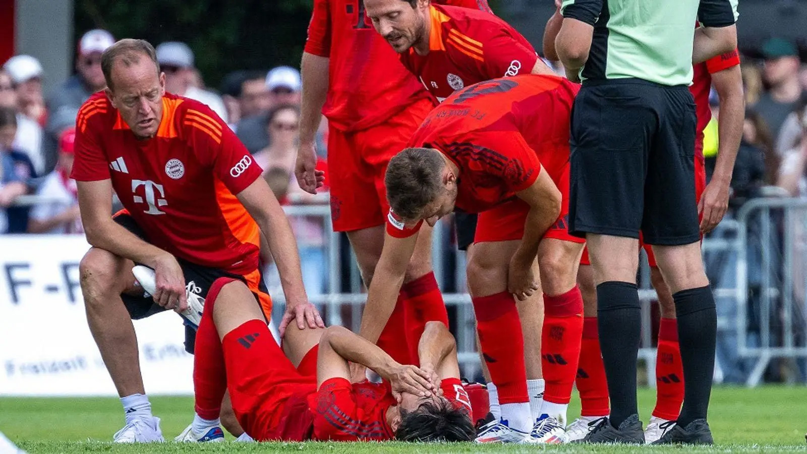Sky Sports Đức: Tân binh Ito Hiroki sẽ nghỉ thi đấu 2-3 tháng