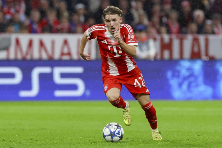 Pha đột phá ngoạn mục của Karl vào lưới Club Brugge đã giúp anh giành được giải thưởng Bàn thắng của tháng của Bayern Munich