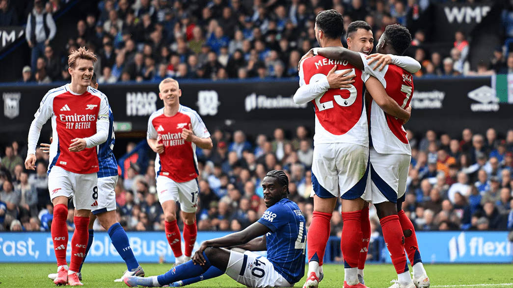 Ipswich 0-4 Arsenal | Trossard lập cú đúp, Arsenal đã có chuỗi 7 trận bất bại