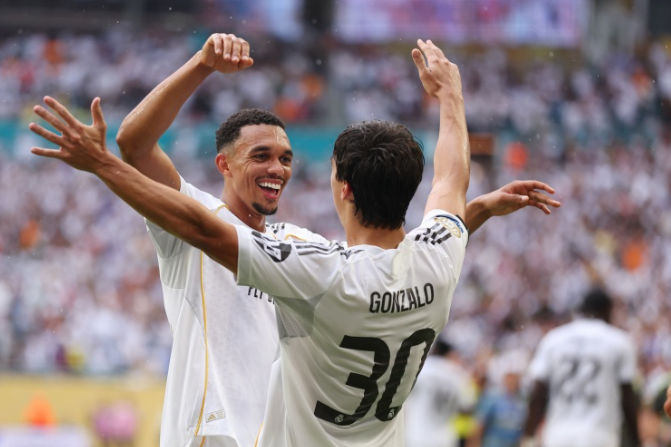 Alexander-Arnold dự kiến sẽ trở lại thi đấu với câu lạc bộ cũ Liverpool vào tháng tới và một chiến thắng sẽ giúp thuyết phục người hâm mộ Real Madrid.