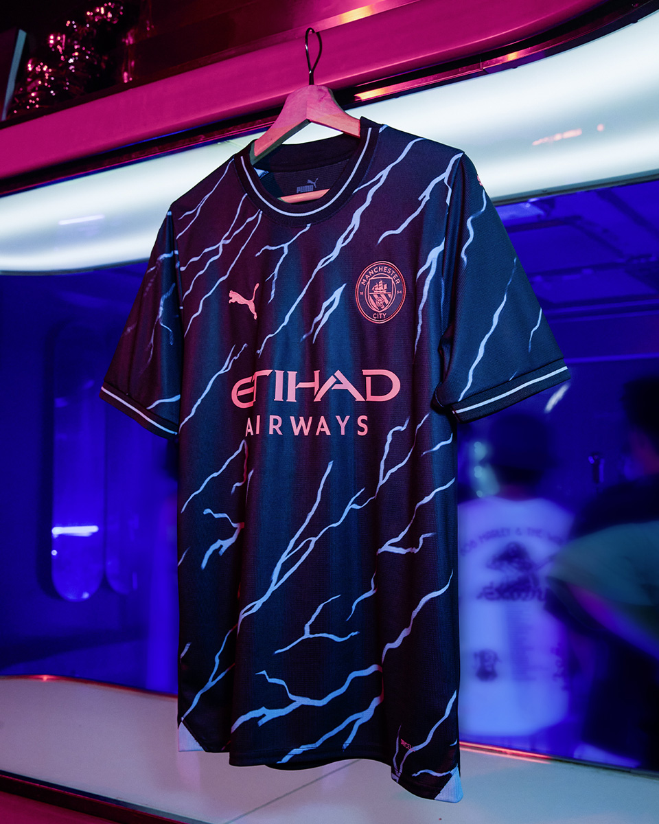 Áo Đấu Sân khách Thứ Hai Của Manchester City 2023-24