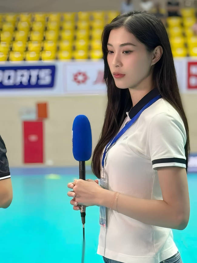 Chung kết bóng chuyền VĐQG 2024: VTV Bình Điền Long An vs HCĐG Lào Cai, sự trở lại của cựu hoa khôi Đặng Thu Huyền.