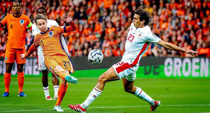 ฟุตบอลโลก รอบคัดเลือก - เนเธอร์แลนด์ ชนะ มอลตา 8-0
