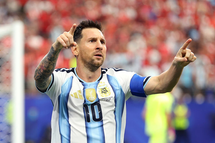 Argentina 2-0 Áo | Messi lập cú đúp, 18 bàn vươn lên ngôi Vua phá lưới World Cup