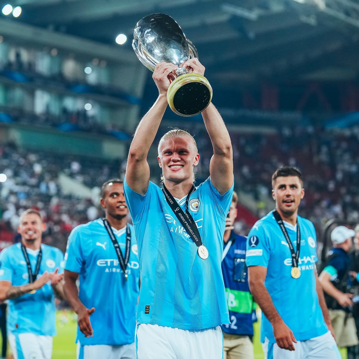Vương miện thứ 4 của năm! Manchester City đánh bại Sevilla để giành Siêu cúp UEFA đầu tiên