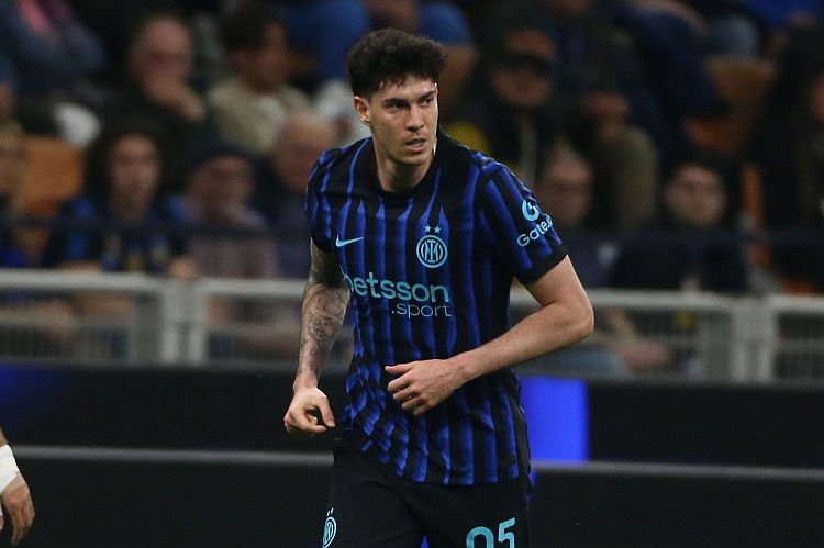Romano: Barcelona quan tâm đến N'Dicka, cách biệt 20 triệu euro với Inter về giá Bastoni