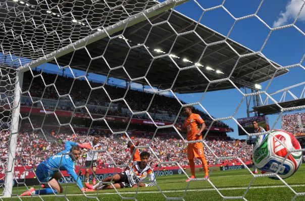 Đức đã để thủng lưới trong 8 trận đấu liên tiếp tại World Cup, chuỗi trận dài nhất trong lịch sử đội tuyển kể từ năm 1954