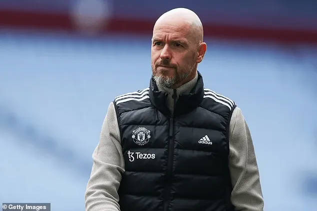 Daily Mail: Manchester United không bỏ phiếu tín nhiệm cho Ten Hag, nhưng Ten Hag cho rằng mình sẽ tiếp tục làm HLV