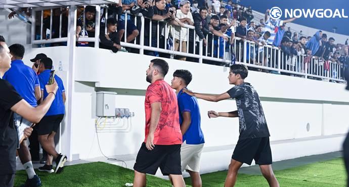 Arema FC Considers Leaving Malang After Persik Kediri Bus Attack Incident