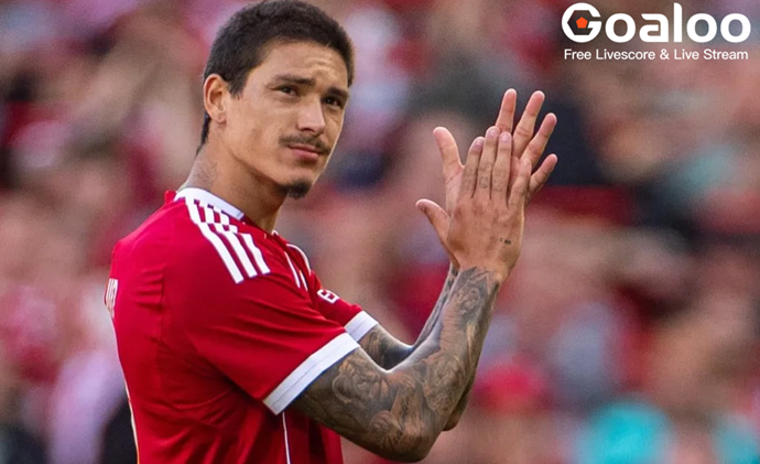 Núñez Prefers Europe as Liverpool Set £50m Price Tag; AC Milan Seek Funds for Deal