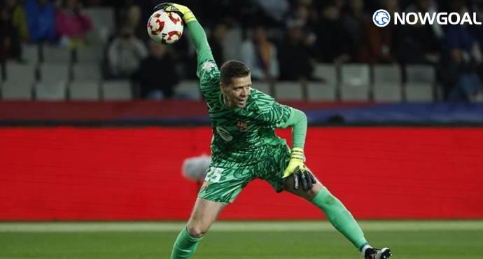 Szczesny Closes in on Johan Cruyff's Unbeaten Record at Barcelona