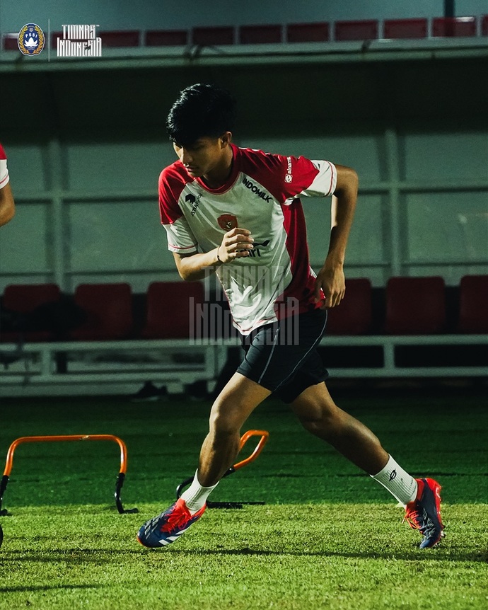 Garuda Training Pics: The 𝐅𝐈𝐍𝐀𝐋 𝐆𝐫𝐨𝐮𝐩 𝐒𝐭𝐚𝐠𝐞 match is tonight!