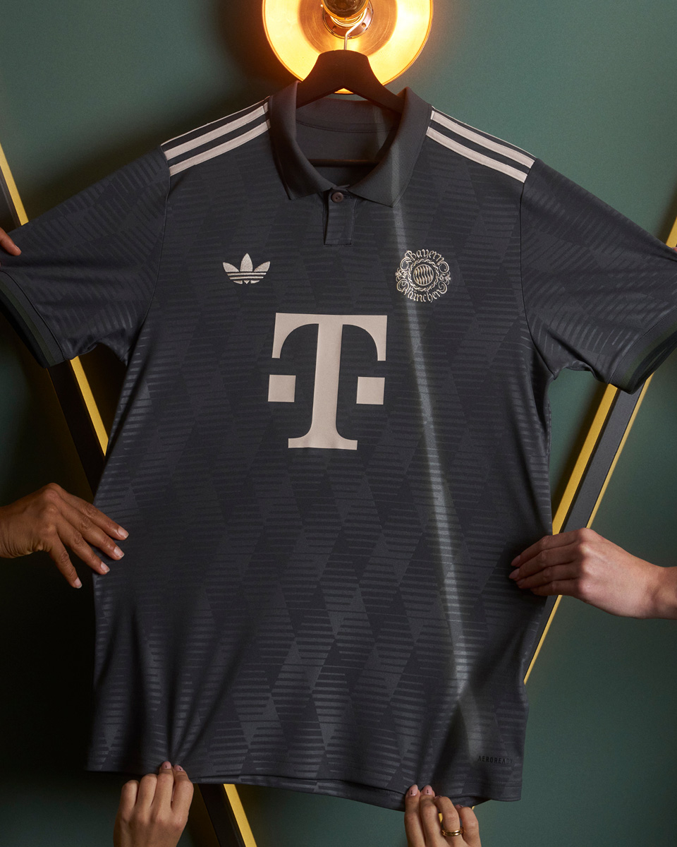 Áo đấu Oktoberfest của Bayern Munich 2024-25