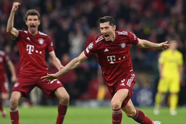 Lewandowski khen ngợi Muller sau kỷ lục mới tại Bayern