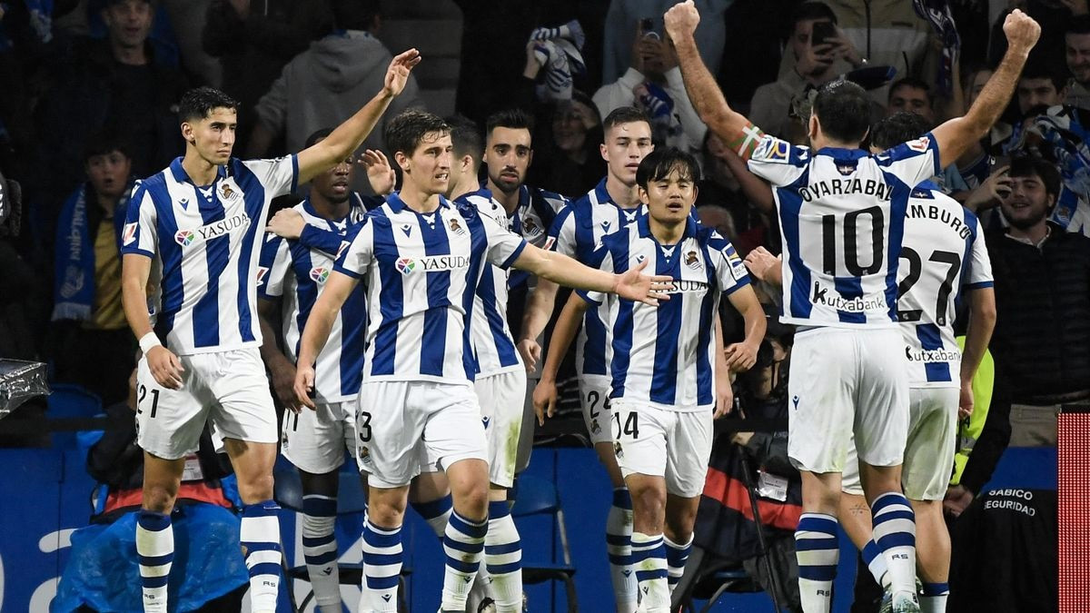 HLV Real Sociedad tự hào sau chiến thắng trước Barca