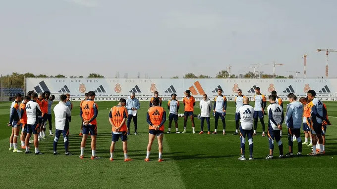 Lũ lụt ở Valencia đã khiến 92 người thiệt mạng; tất cả các trận bóng đá liên quan đều bị hoãn lại