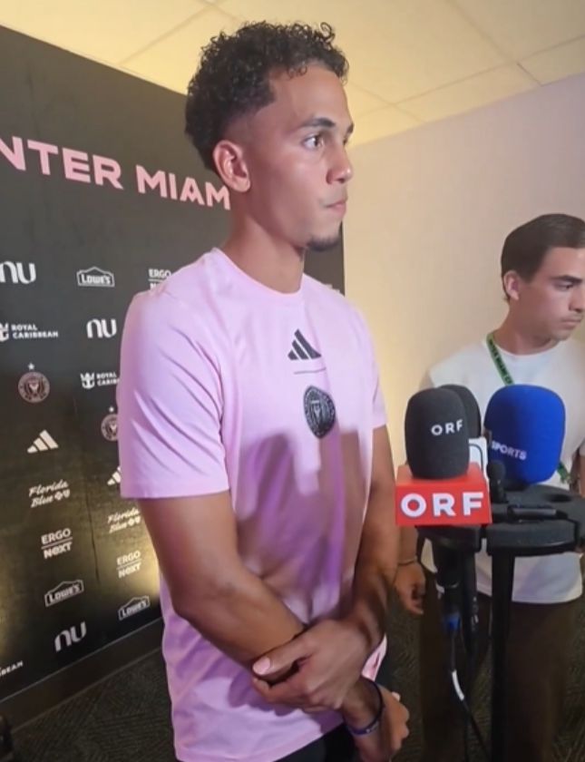 Đội trưởng lên tiếng! Hậu vệ Inter Miami Ian Fray: Messi đã động viên và nhấn mạnh việc bị lội ngược dòng là không thể chấp nhận