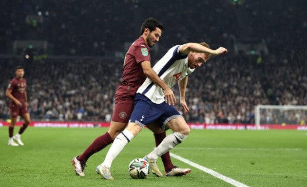 Sự quả cảm giúp Tottenham đánh bại Man City