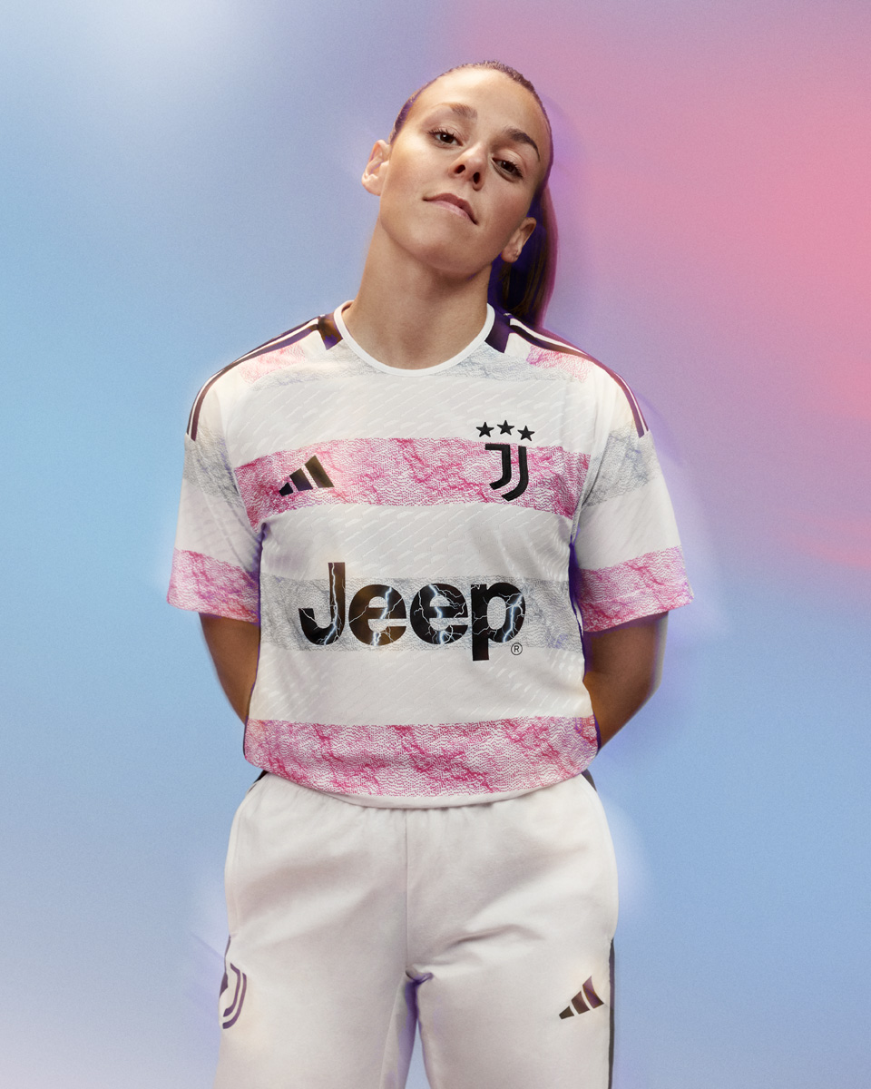Áo Đấu Sân Khách Của Juventus 2023-24