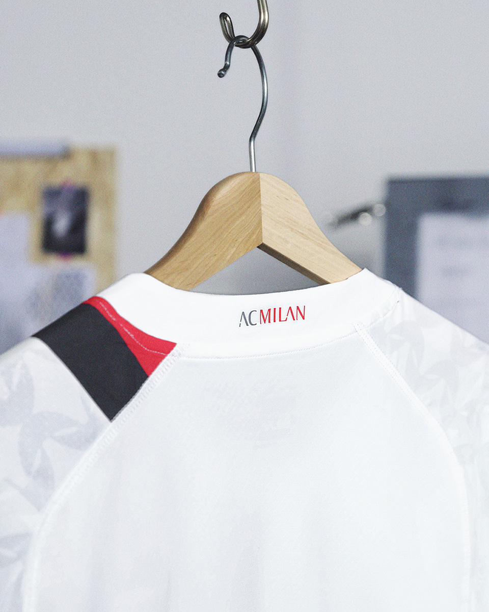 Áo Đấu Sân khách Của AC Milan 2023-24
