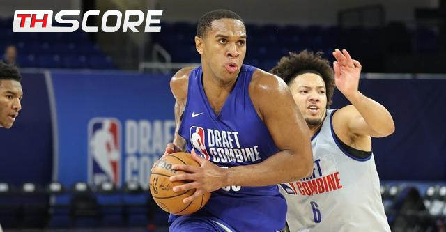 ทางการ! ฮอร์เน็ตส์ คว้าตัว 'เอริค ดิกซัน' อดีตเจ้าของตำแหน่งดาวซัลโว NCAA เสริมทัพ