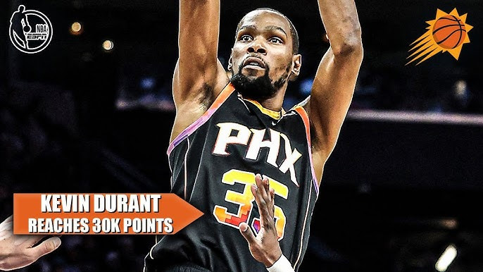 Durant trở thành cầu thủ thứ tám đạt được thành tích 30000 điểm
