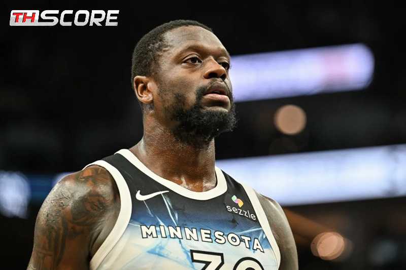 จูเลียส แรนเดิล เพลิดเพลินวันหยุดกับครอบครัวที่อิตาลี ท่ามกลางข่าวลือเทรดใน NBA