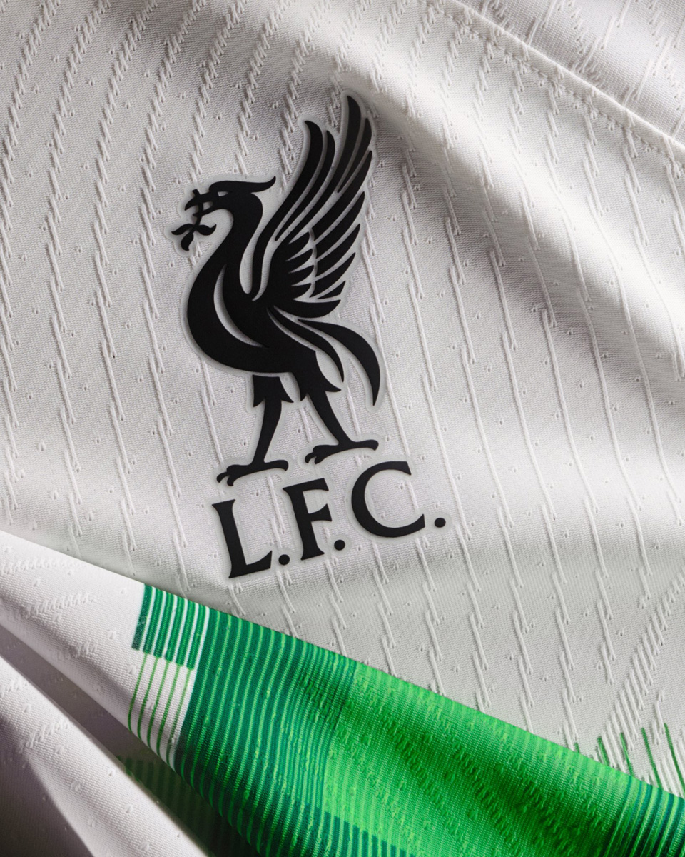 Áo Đấu Sân Khách Của Liverpool 2023-24