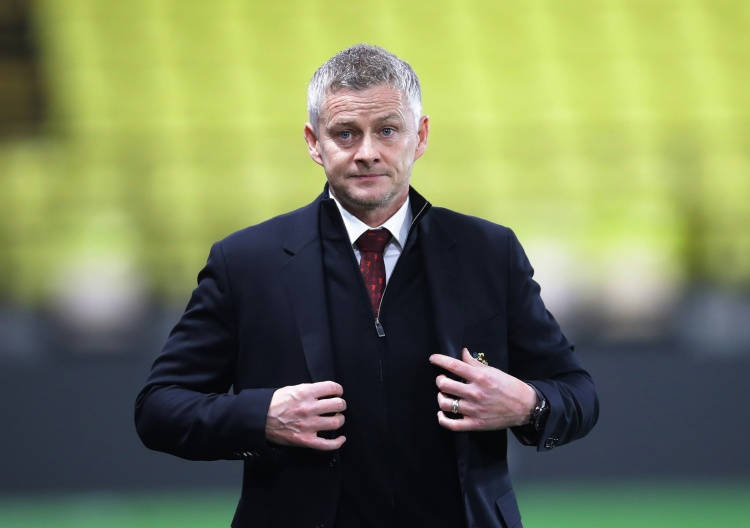 Phóng viên: Chưa đầy 24 giờ sau khi Amorim bị sa thải, Solskjær đã nhận được cuộc gọi từ Manchester United