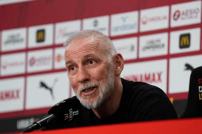 HLV Brest: Có thể chúng tôi nhận 0 điểm sau 8 vòng Champions League, nhưng chúng tôi có trách nhiệm cố gắng vì người hâm mộ