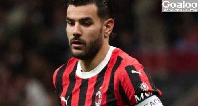 Theo Hernandez's Agent in England Amidst Man Utd Interest