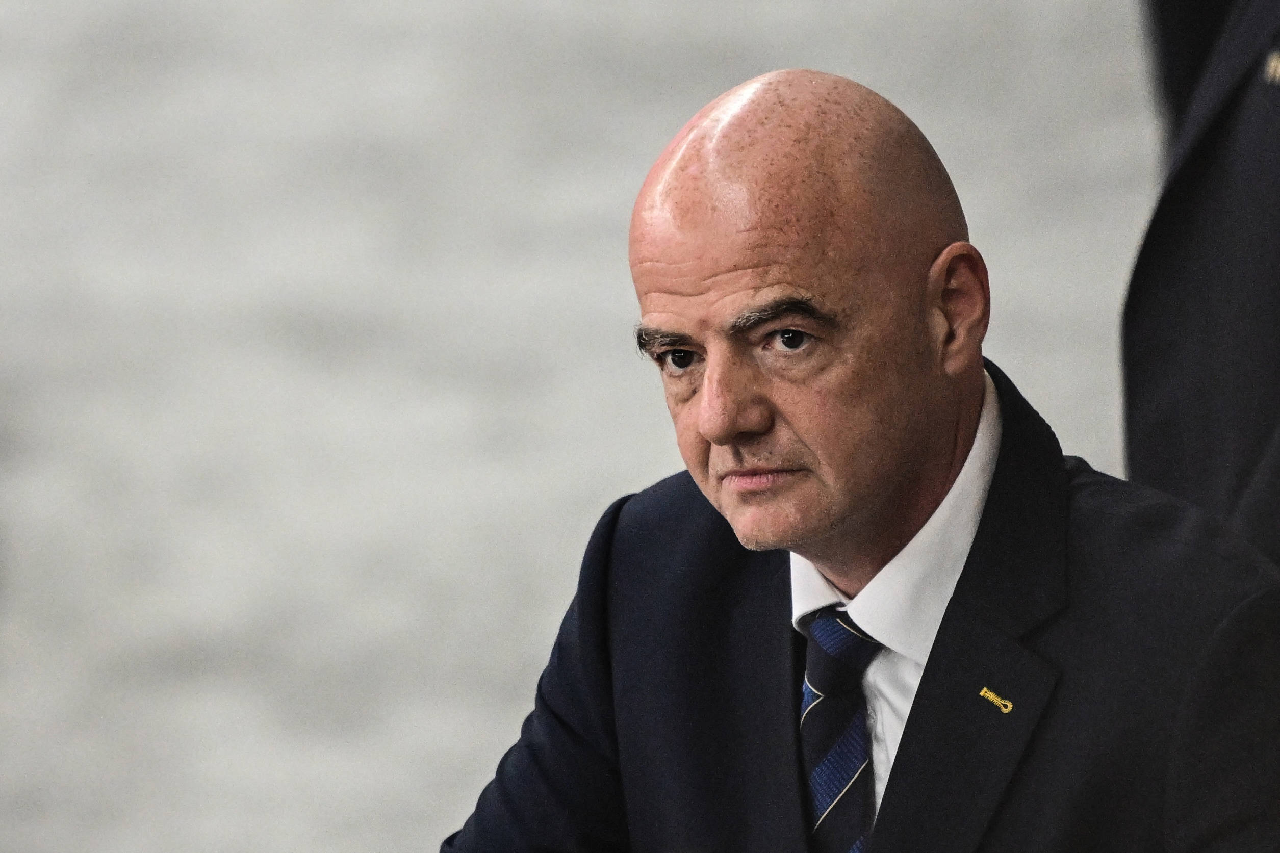 Infantino: Cộng đồng bóng đá sát cánh cùng Liverpool, gửi lời chia buồn đến các nạn nhân trong tai nạn