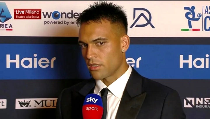 Lautaro thừa nhận tin đồn Barca, nhưng khẳng định ở lại Inter nếu còn hữu ích