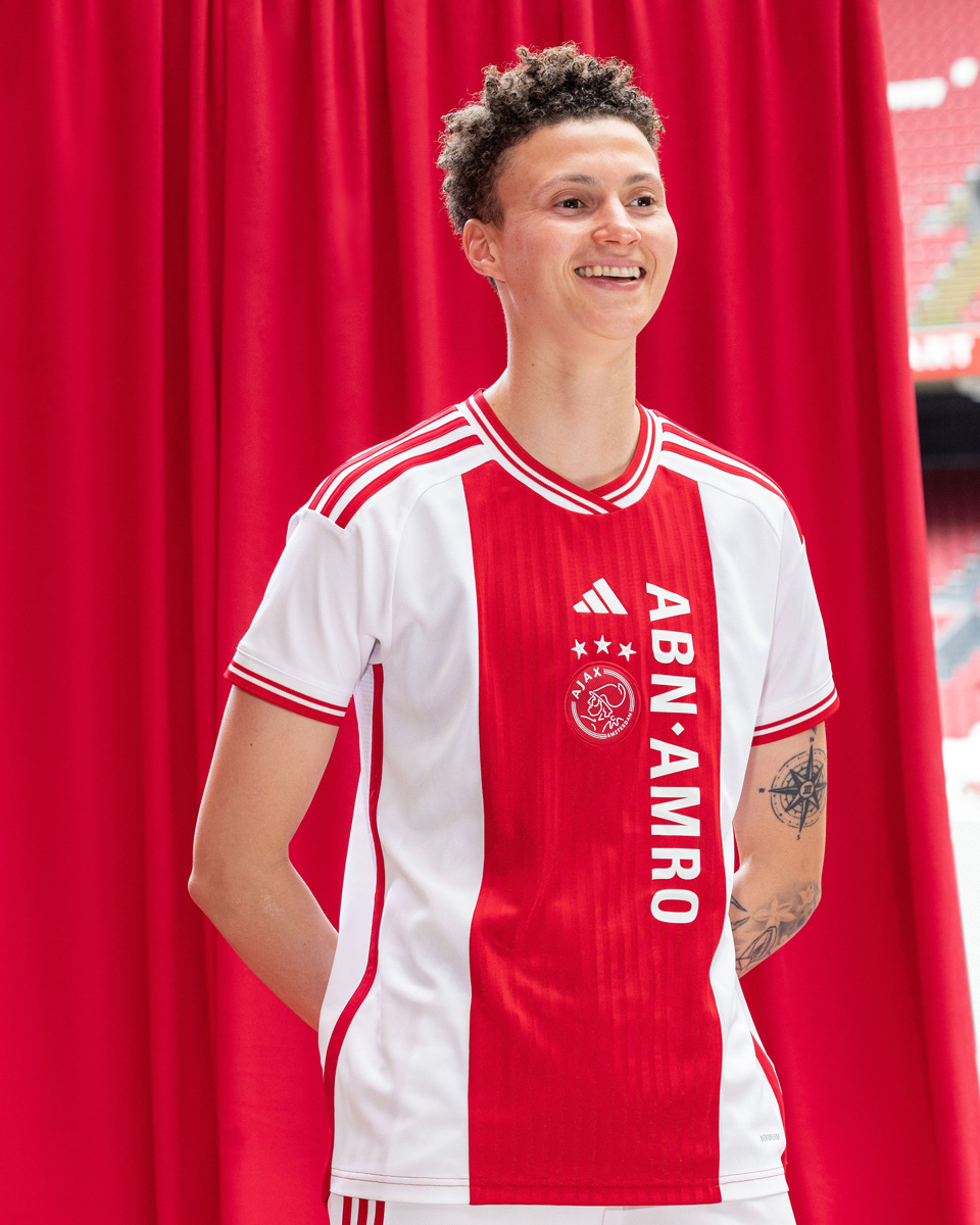 Áo Đấu Sân Nhà Của Ajax 2023-24