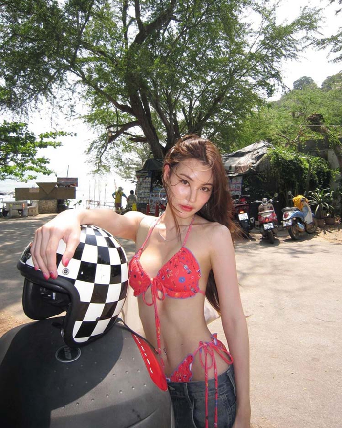 กระปุก พลอยนิรา สวมบิกินี่ อวดเอวเอส เฉิดฉายริมหาดหัวหิน อื้อหือ... ไอจีฮอตฉ่า