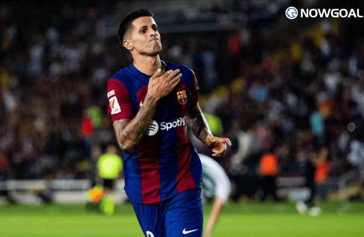 Romano: Cancelo Prioritizes Barcelona Return Amid Inter Interest