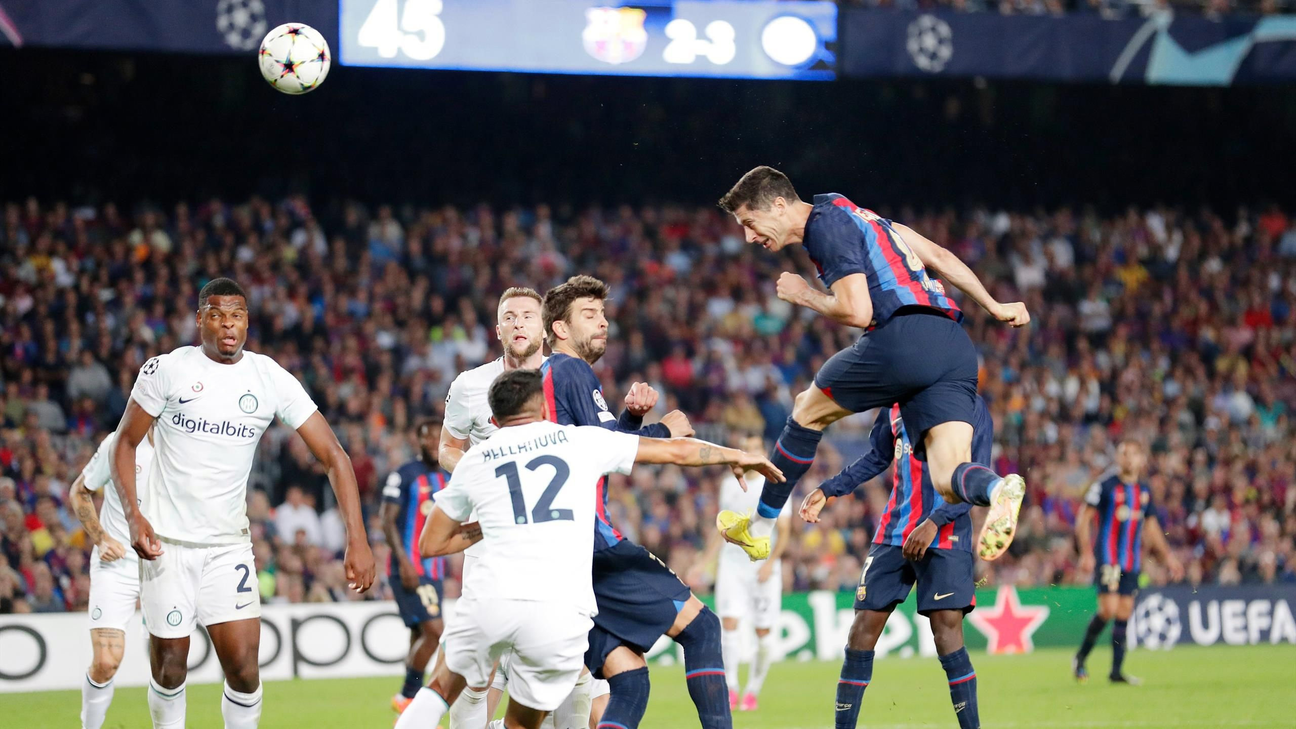 Barcelona 3-3 Inter Milan | Dumfries lập cú đúp và kiến tạo, Inter Milan gỡ hòa Barca ở lượt đi