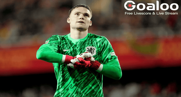 Bayern Munich Eyes Brighton's Bart Verbruggen, But Reports Suggest No New Goalkeeper Purchase Planned